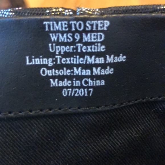 Kenneth Cole Reaction women’s time to step floral tapestry riding boot - Picture 9 of 10